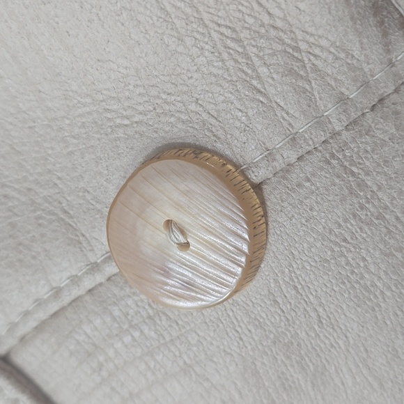 POITRAS SHEARLING LEATHER Elegant Women's Coat - Picture 15 of 15